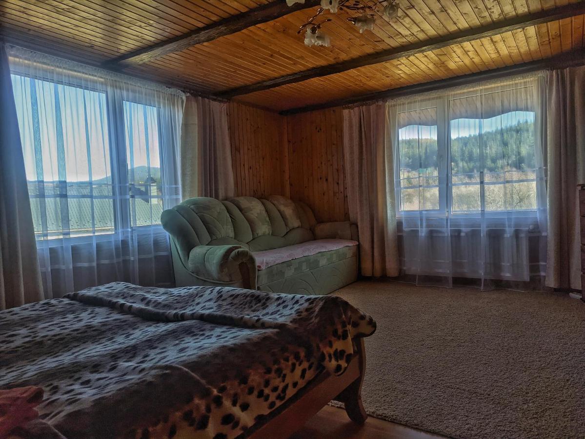 Hotel Privat - Kotej Zarinok Mykulyčyn Exteriér fotografie